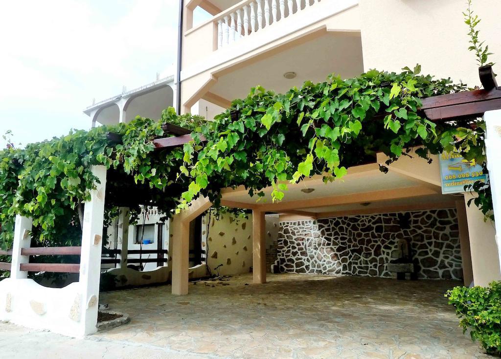Apartments Papillon Подгорица Экстерьер фото